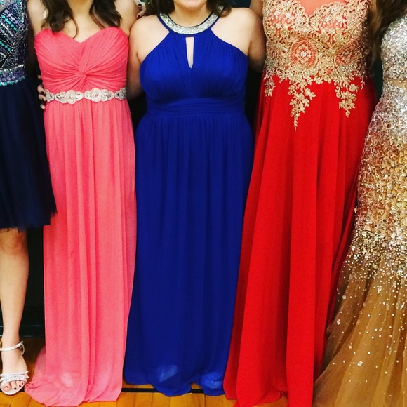 👠Prom dress👠 - Picture 2 of 3